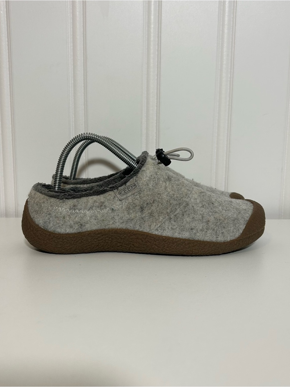 Keen howser grey wool slippers